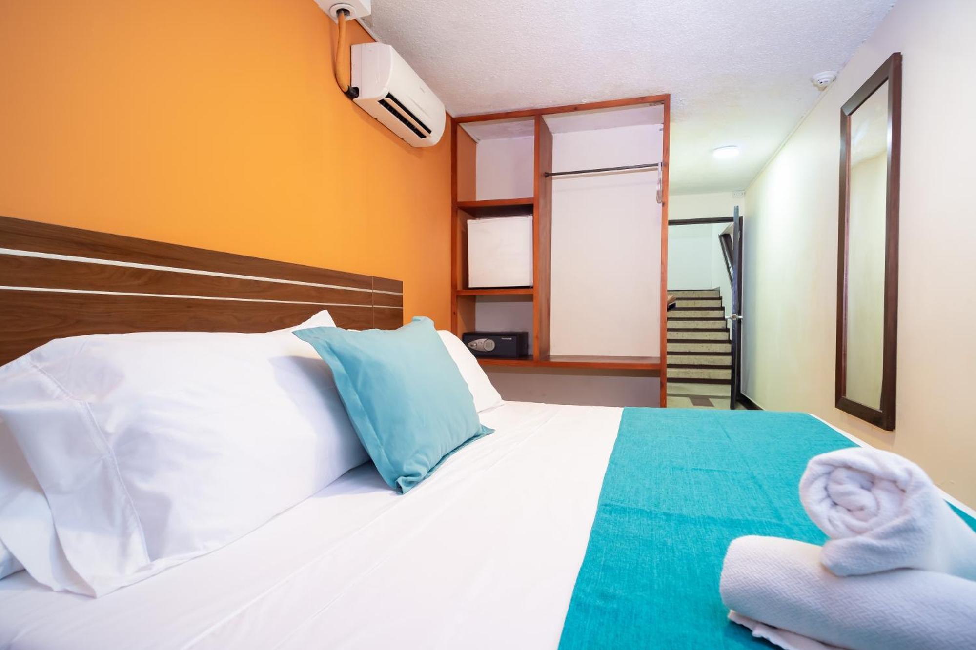 Hotel Portobelo Convention Center San Andres  Exterior photo
